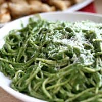 Creamy Spinach and Avocado Pasta -- www.PerrysPlate.com
