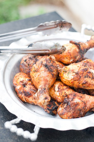 This grilled Moroccan chicken has the best and EASIEST marinade! Don't forget to make the garlic sauce. It totally makes this meal spectacular! | grilled chicken recipes | perrysplate.com