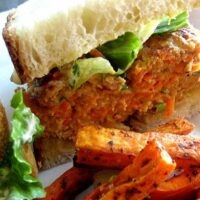 Thai Peanut Turkey Burgers