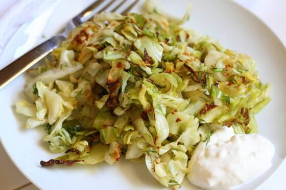 Dill Roasted Cabbage | cabbage recipes | paleo recipes | Whole30 recipes | easy side dish recipes | gluten-free recipes | perrysplate.com