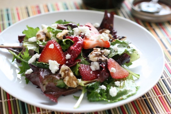 Spring Greens & Strawberry Salad with Maple Vinaigrette | salad recipes | strawberry recipes | vinaigrette recipes | goat cheese recipes | gluten-free recipes | perrysplate.com