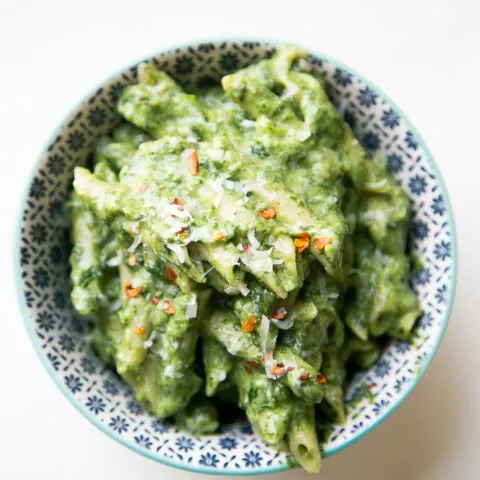 Creamy Spinach & Avocado Pasta