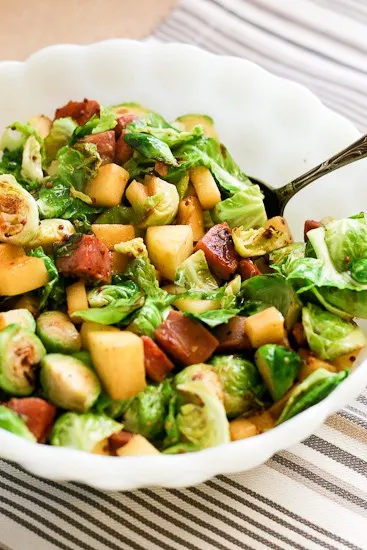 Brussels Sprout and Sausage Hash with Apples | paleo recipes | Brussels sprout recipes | hash recipes | gluten-free recipes | dairy free recipes | perrysplate.com