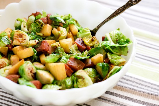 Brussels Sprout and Sausage Hash with Apples | paleo recipes | Brussels sprout recipes | hash recipes | gluten-free recipes | dairy free recipes | perrysplate.com