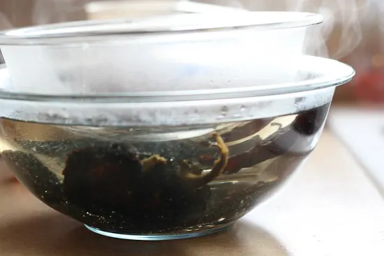 If you love that drippy, flavorful shredded beef in tacos from those hole-in-the-wall places, you HAVE to try this. It's easy to make a big batch of this shredded beef in your slow cooker! | perrysplate.com If you love that drippy, flavorful shredded beef in tacos from those hole-in-the-wall places, you HAVE to try this. It's easy to make a big batch of this shredded beef in your slow cooker! | perrysplate.com