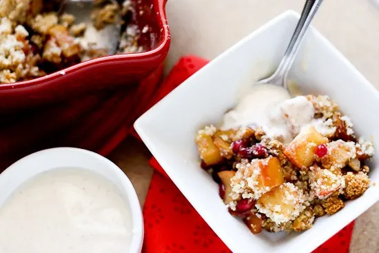 Apple-Pomegranate Breakfast Crumble (Grain and Gluten-Free!) -- www.PerrysPlate.com