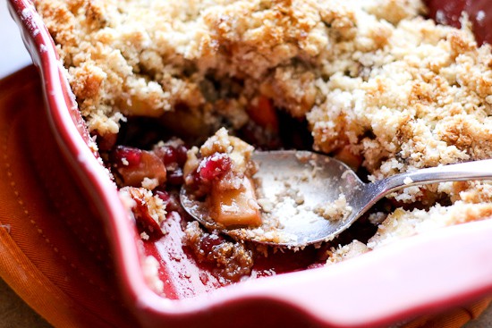 Apple-Pomegranate Breakfast Crisp (Grain and Gluten-Free!) -- www.PerrysPlate.com