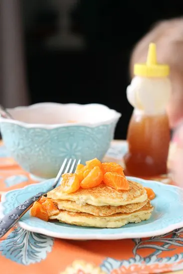 Paleo Dreamsicle Pancakes with Clementine-Vanilla Bean Compote | paleo recipes | grain-free recipes | gluten-free recipes | paleo pancakes | paleo breakfast | orange recipes | perrysplate.com