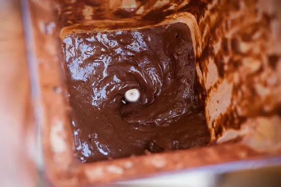 Paleo Chocolate Ice Cream-Paleo Chocolate Blender Ice Cream - www.PerrysPlate.com 