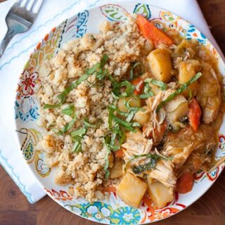 Slow Cooker Thai Chicken Curry