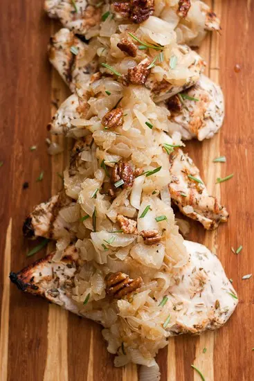 Grilled Herb Chicken and Caramelized Onions | grilled chicken recipes | perrysplate.com Grilled Herb Chicken and Caramelized Onions | grilled chicken recipes | perrysplate.com