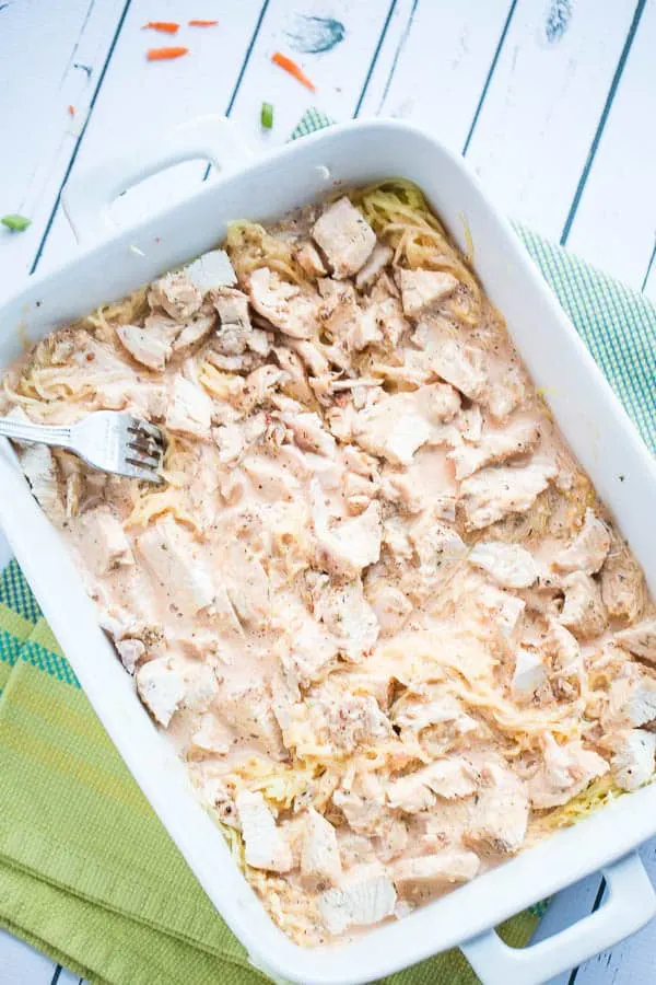 Buffalo Ranch Chicken and Spaghetti Squash Bake | Whole30 recipes | paleo recipes | buffalo recipes | spaghetti squash recipes | perrysplate.com Buffalo Ranch Chicken and Spaghetti Squash Bake | Whole30 recipes | paleo recipes | buffalo recipes | spaghetti squash recipes | perrysplate.com
