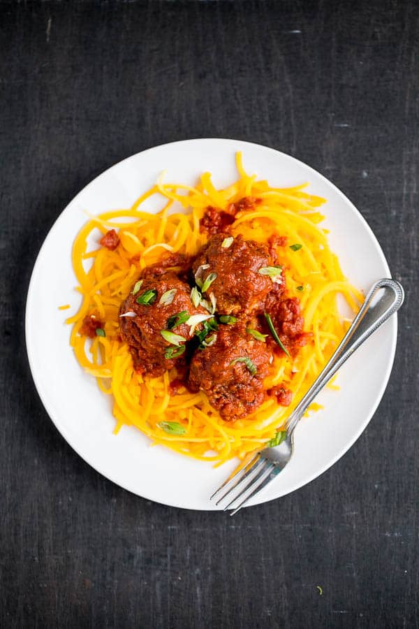 Easy Italian Sausage Meatballs | Whole30 recipes | paleo recipes | meatball recipes | healthy recipes | perrysplate.com