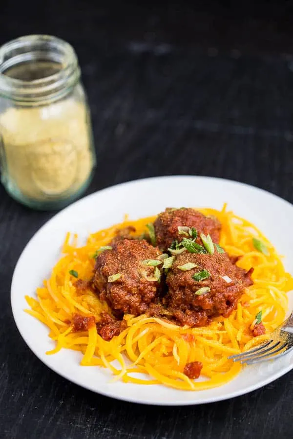 Easy Italian Sausage Meatballs | paleo recipes | whole30 recipes | meatball recipes | perrysplate.com