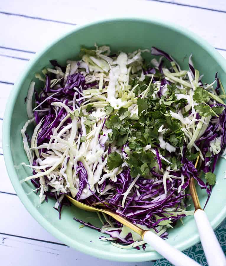 Southwest Cabbage Slaw | Whole30 recipes | paleo recipes | vegetarian recipes | perrysplate.com