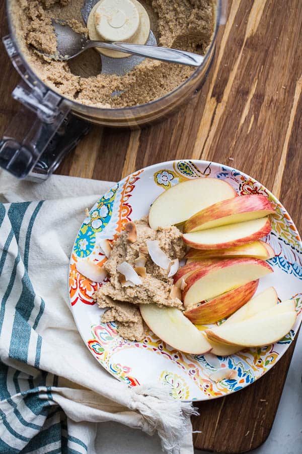 Toasted Coconut Ginger Cashew Butter | nut butter recipes | paleo recipes | whole30 recipes | perrysplate.com