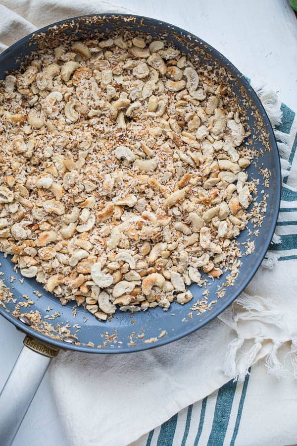 Toasted Coconut Ginger Cashew Butter | nut butter recipes | paleo recipes | whole30 recipes | perrysplate.com