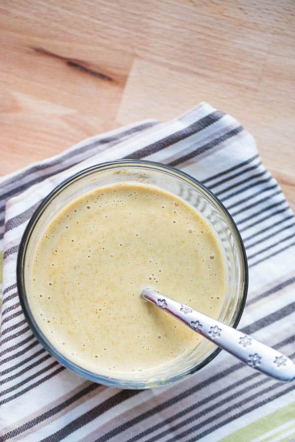 Whole30 Dairy-Free Caesar Dressing | Whole30 recipes | paleo recipes | caesar salad | perrysplate.com