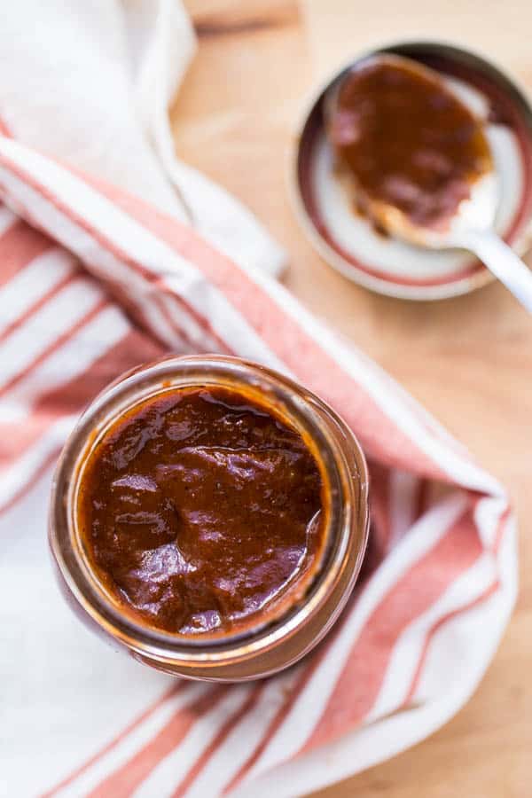 Whole30 Enchilada Sauce | Whole30 recipes | paleo recipes | enchilada recipes | perrysplate.com