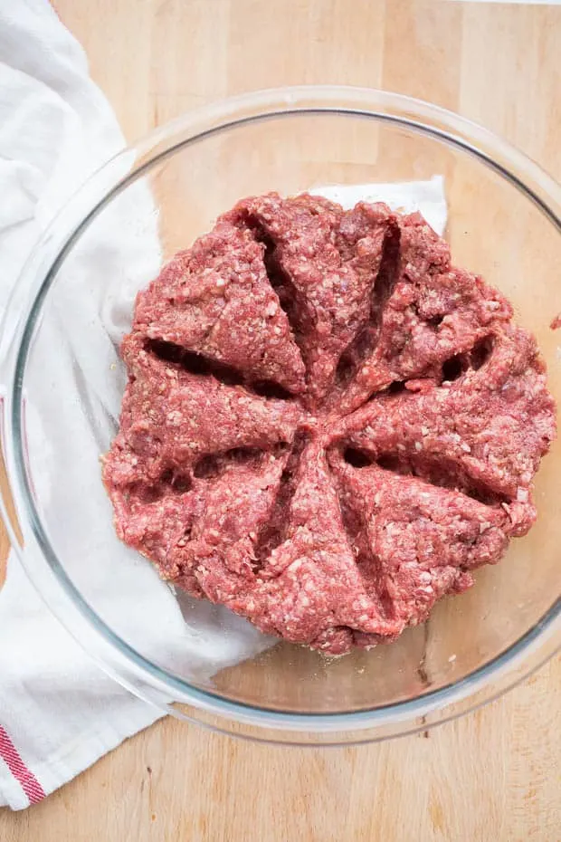 Mini Skillet Meatloaves | Whole30 meatloaf | paleo meatloaf | weeknight dinner recipes | perrysplate.com Mini Skillet Meatloaves | Whole30 meatloaf | paleo meatloaf | weeknight dinner recipes | perrysplate.com