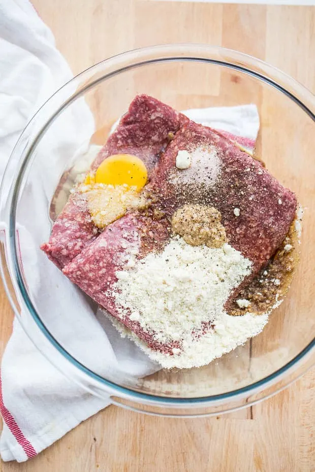 Mini Skillet Meatloaves | Whole30 meatloaf | paleo meatloaf | weeknight dinner recipes | perrysplate.com Mini Skillet Meatloaves | Whole30 meatloaf | paleo meatloaf | weeknight dinner recipes | perrysplate.com
