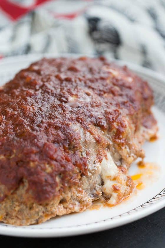 Mozzarella-Studded Gluten-Free Meatloaf | meatloaf recipes | ground beef recipes | fall recipes | comfort food | gluten-free recipes | perrysplate.com