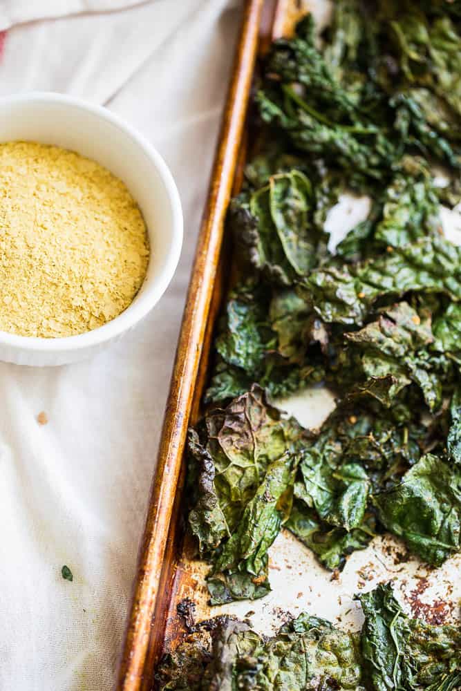 Cheezy Ranch Kale Chips | Whole30 Recipes | Paleo recipes | kale chip recipes | perrysplate.com