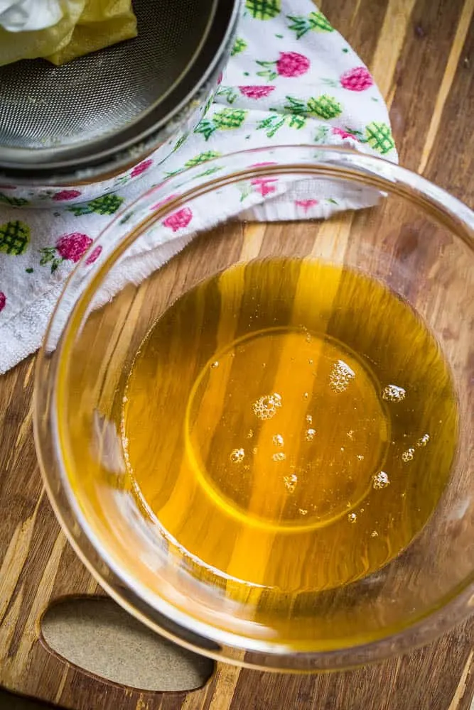 How to Make Ghee | ghee tutorial | clarified butter recipe | paleo recipes | Whole30 recipes | perrysplate.com How to Make Ghee | ghee tutorial | clarified butter recipe | paleo recipes | Whole30 recipes | perrysplate.com