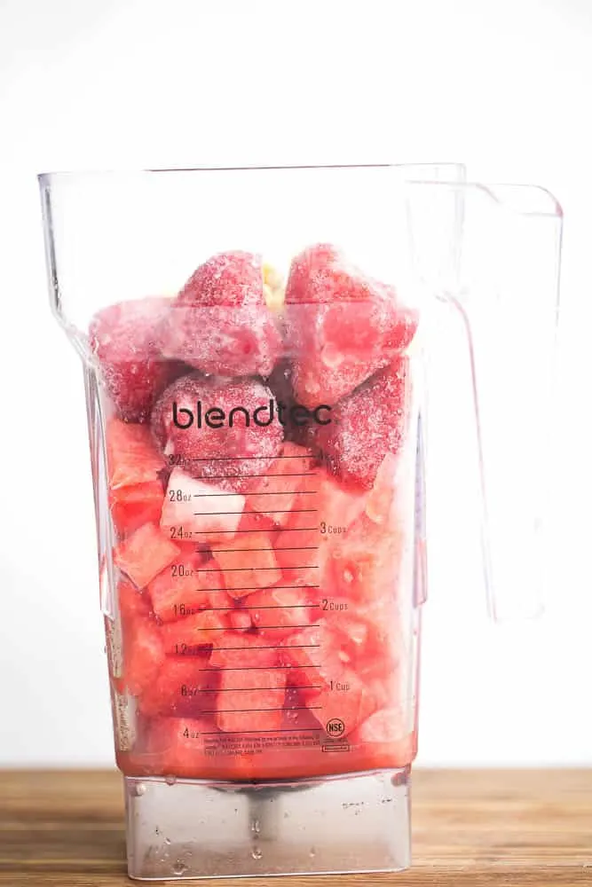 This Strawberry Watermelon Smoothie is my all-time favorite summer smoothie -- perfect to make when strawberries and watermelon are ripe and sweet! | perrysplate.com This Strawberry Watermelon Smoothie is my all-time favorite summer smoothie -- perfect to make when strawberries and watermelon are ripe and sweet! | perrysplate.com