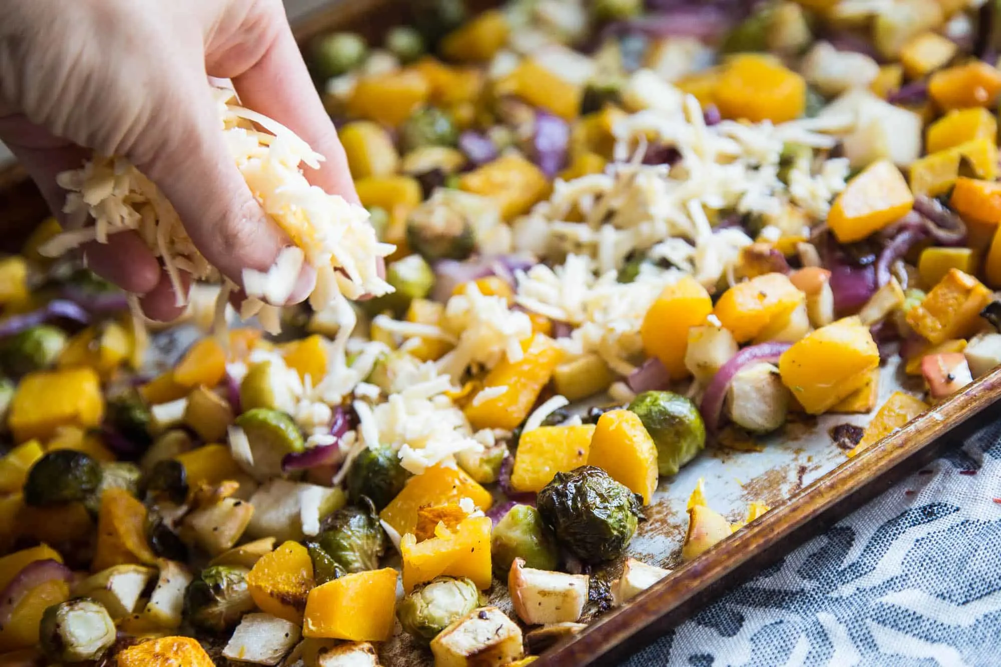 Roasted Fall Vegetables with Apples & Gouda | Thanksgiving side dishes | Paleo recipes | Whole30 recipes | Keto recipes | perrysplate.com