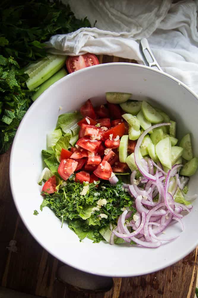 Syrian Salad with Za'atar Vinaigrette | Food from Our Ancestors | paleo recipes | Whole30 recipes | salad recipes | perrysplate.com