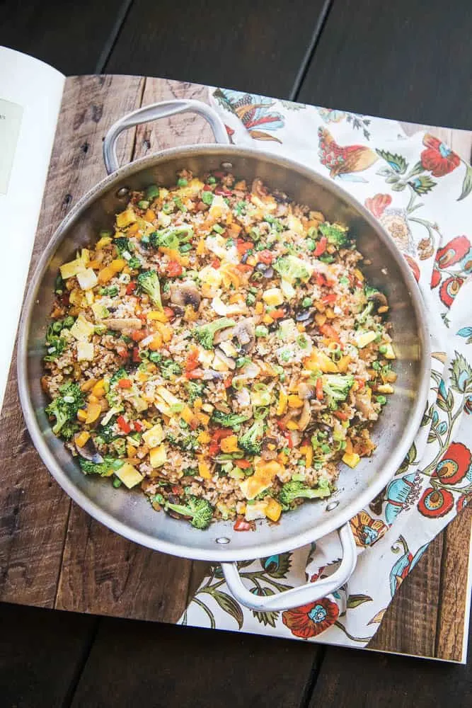 The Weekday Lunches & Breakfasts Cookbook -- Blackberry, Bacon, & Egg Salad with Maple Dijon Vinaigrette | perrysplate.com
