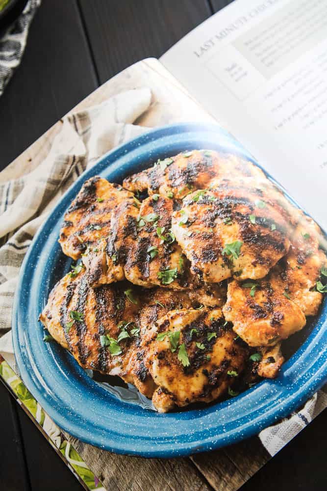The Weekday Lunches & Breakfasts Cookbook -- Blackberry, Bacon, & Egg Salad with Maple Dijon Vinaigrette | perrysplate.com