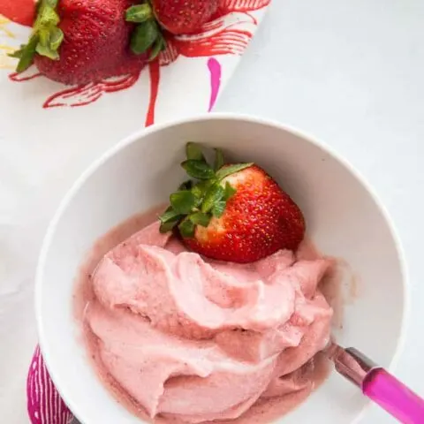 5-Minute Paleo Strawberry Ice Cream
