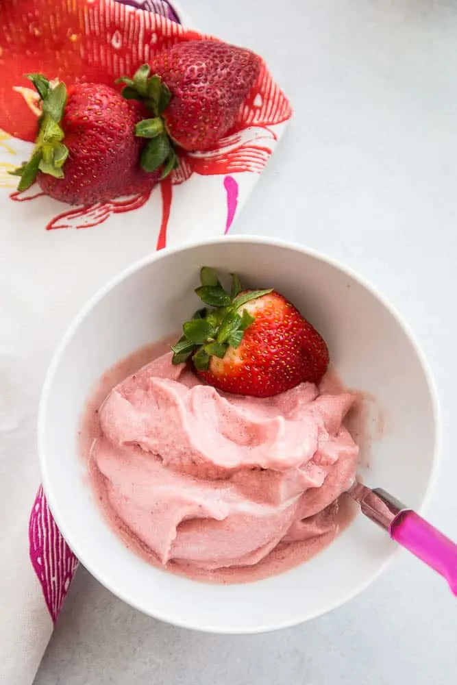 STRAWBERRY ICE CREAM  NINJA FOODI BLENDER RECIPES 