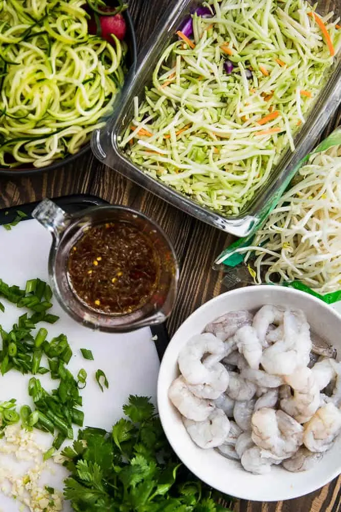 This Easy Paleo Pad Thai is SUPER quick to make and even better than takeout. It can be adapted to be paleo, Whole30, or low-carb! | perrysplate.com