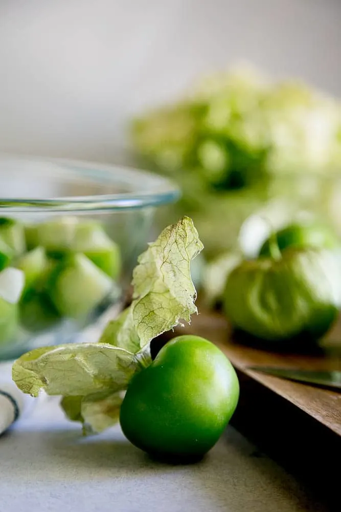 This Instant Pot Chicken Tomatillo Soup is perfect all year round! It's a perfect #paleo, #keto, or #Whole30recipe. Just don't skimp on the avocados! | perrysplate.com