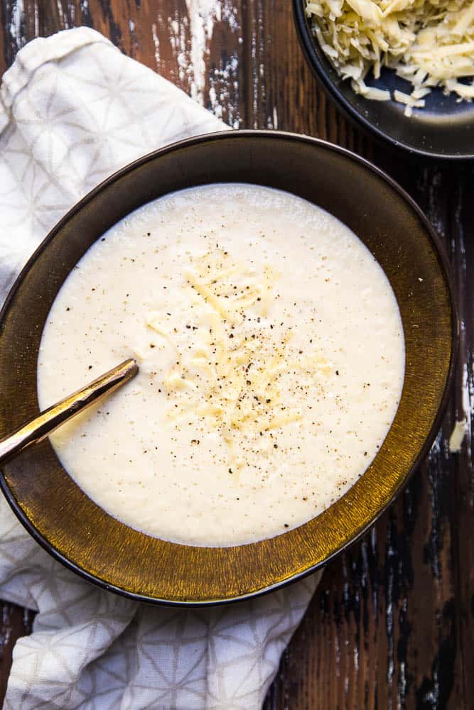 Cheesy Keto Roasted Cauliflower Soup only has a handful of ingredients and is a great recipe for meal prep or a busy weeknight! It's easily made Whole30 and paleo friendly, too! | perrysplate.com #ketorecipes #ketosoup #lowcarbrecipes Cheesy Keto Roasted Cauliflower Soup only has a handful of ingredients and is a great recipe for meal prep or a busy weeknight! It's easily made Whole30 and paleo friendly, too! | perrysplate.com #ketorecipes #ketosoup #lowcarbrecipes