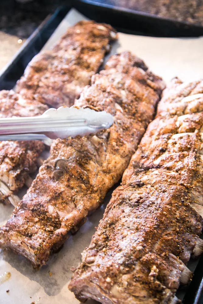 Making ribs in an Instant Pot is SO EASY! You get tender, sticky ribs in about an hour of cook time! Use your favorite BBQ sauce recipe, too! | perrysplate.com #instantpot #instantpotrecipes #ribs Making ribs in an Instant Pot is SO EASY! You get tender, sticky ribs in about an hour of cook time! Use your favorite BBQ sauce recipe, too! | perrysplate.com #instantpot #instantpotrecipes #ribs