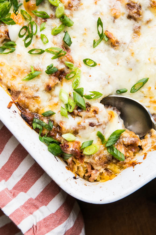 A perfect recipe for leftover BBQ pulled pork! It's also grain-free and easily made keto or low-carb friendly! | perrysplate.com #pulledpork #spaghettisquash #bbqpork