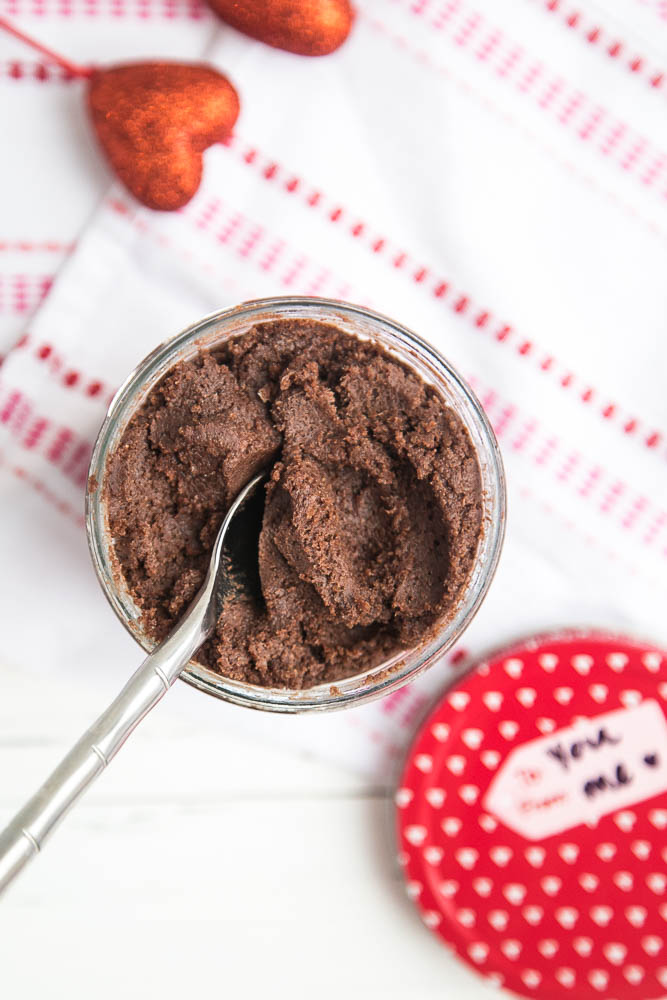 This 3-ingredient chocolate sugar scrub is a sweet little Valentine's Day gift for girlfriends, teachers, or just keep it for yourself. (Psst, it's edible. ;)) #homemadesugarscrub #sugarscrub #valentinesgifts | perrysplate.com