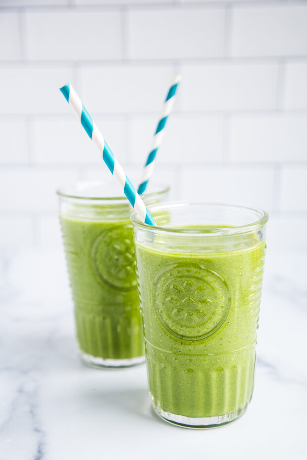 Healthy Greens Smoothie Recipe (that actually tastes good!) Perry's Plate