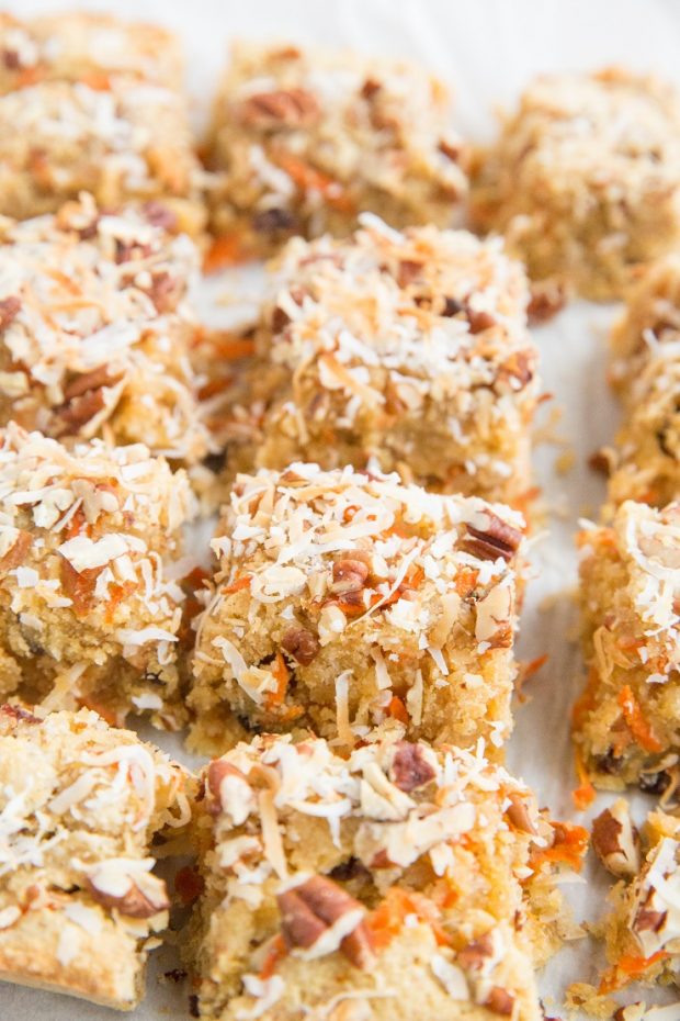 Paleo Carrot Cake Blondies -- Paleo Meal Plans