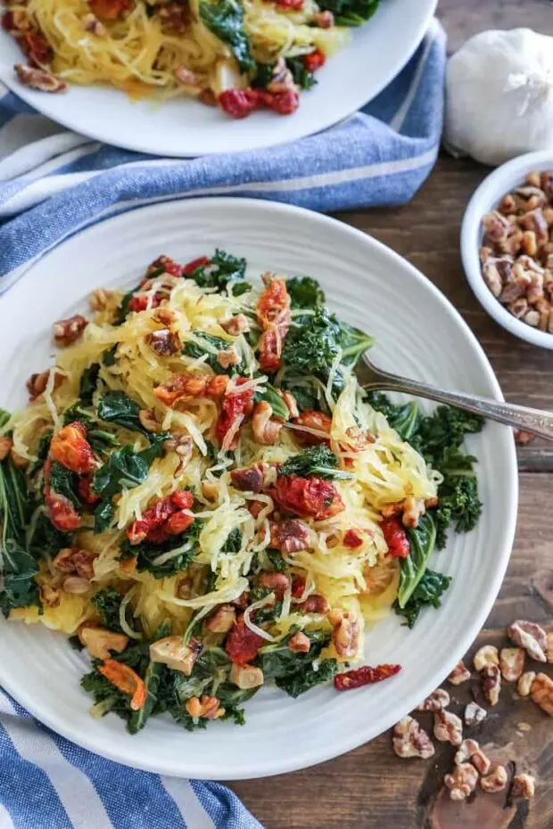 Roasted Garlic Kale Spaghetti Squash with Sun-Dried Tomatoes