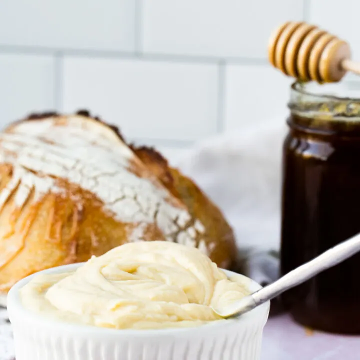 Smooth Homemade Honey Butter