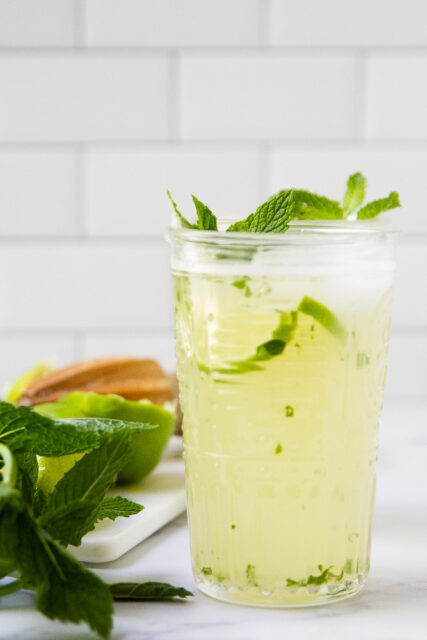 10-minute Mint Limeade (Cafe Rio Copycat) - Perry's Plate