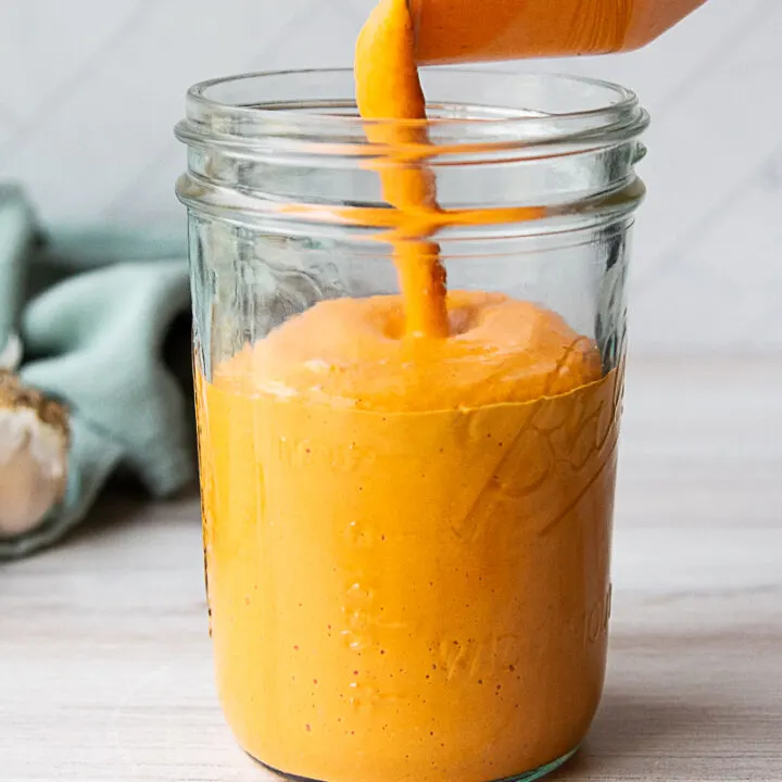Vegan Roasted Red Pepper Sauce (with Cashews)