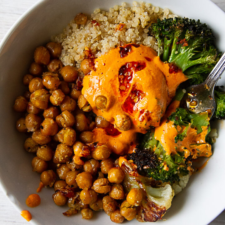 Veggie Quinoa Bowl with Chickpeas