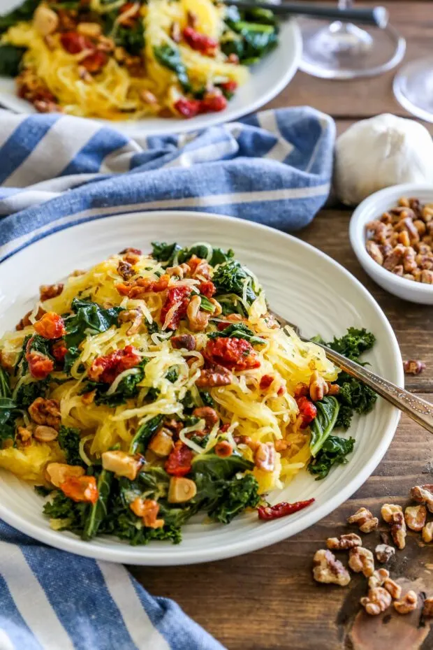 Roasted Garlic Kale Spaghetti Squash