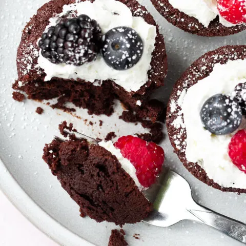 Small Flourless Chocolate Cake Recipe